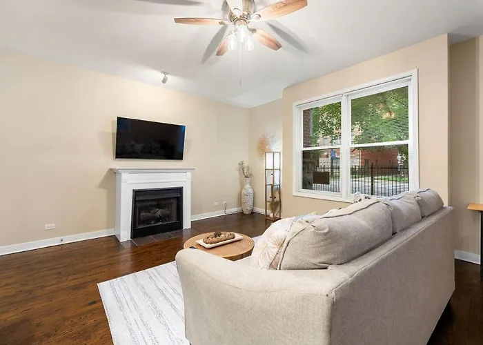 Medical District 2br With Jacuzzi & Parking