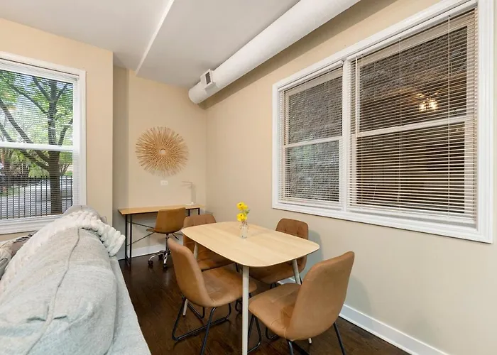 Appartamento Medical District 2br With Jacuzzi & Parking Chicago