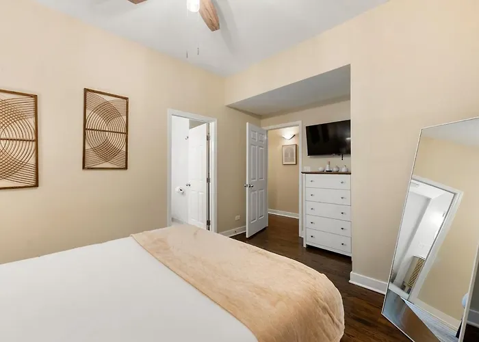Appartamento Medical District 2br With Jacuzzi & Parking Chicago