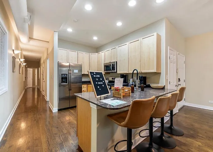 Medical District 2br With Jacuzzi & Parking